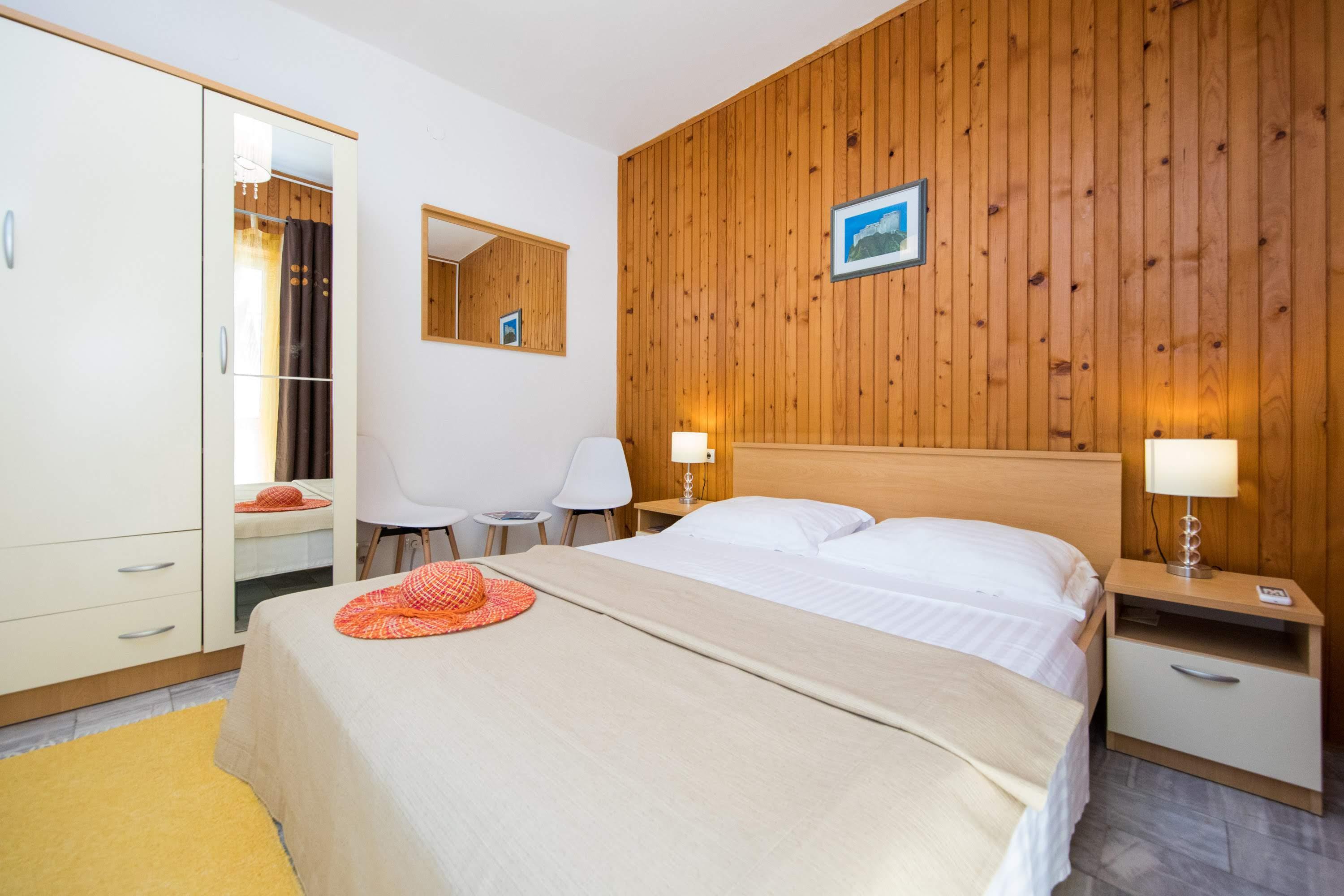 Guest House J&J Затон Экстерьер фото